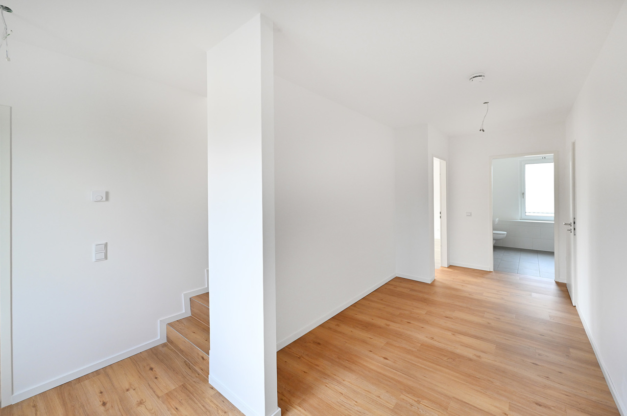 4 Zimmer / 99,54 m² – Großzügige Maisonette-Wohnung mit Terrasse und Balkon in Altglienicke - Foto 1